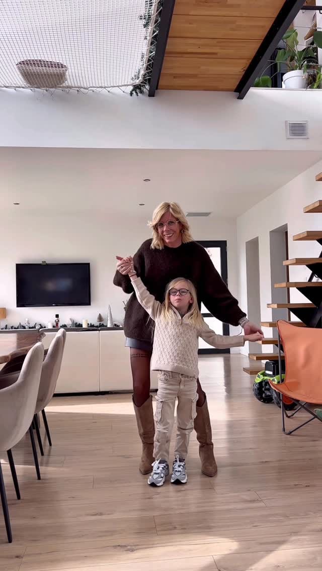 Post 8 by Gaëlle on Instagram (video)
