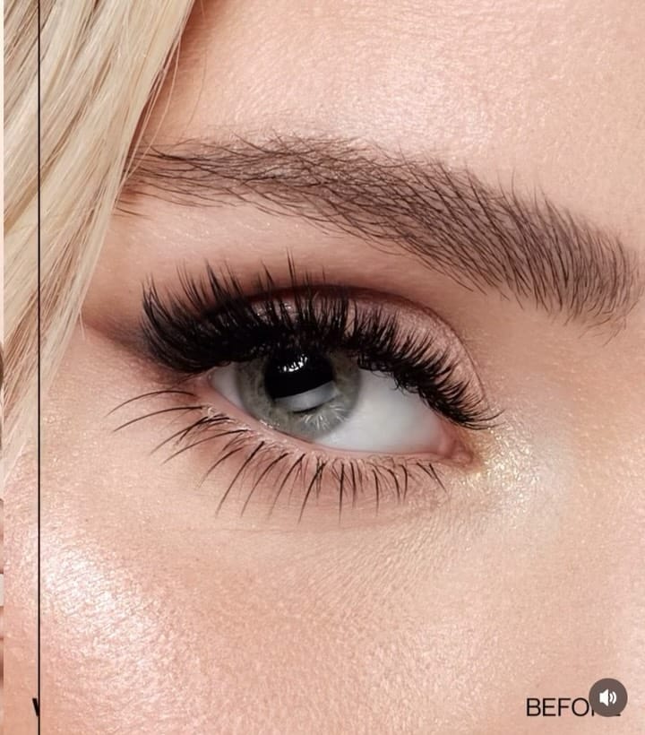 Post 4 by Lashboxla France on Instagram (carousel)