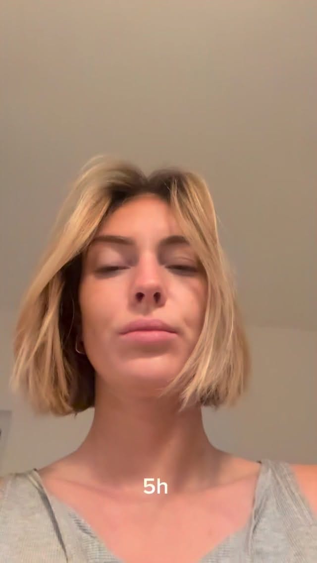 Post 1 by Agathe Cauet on Instagram (video)
