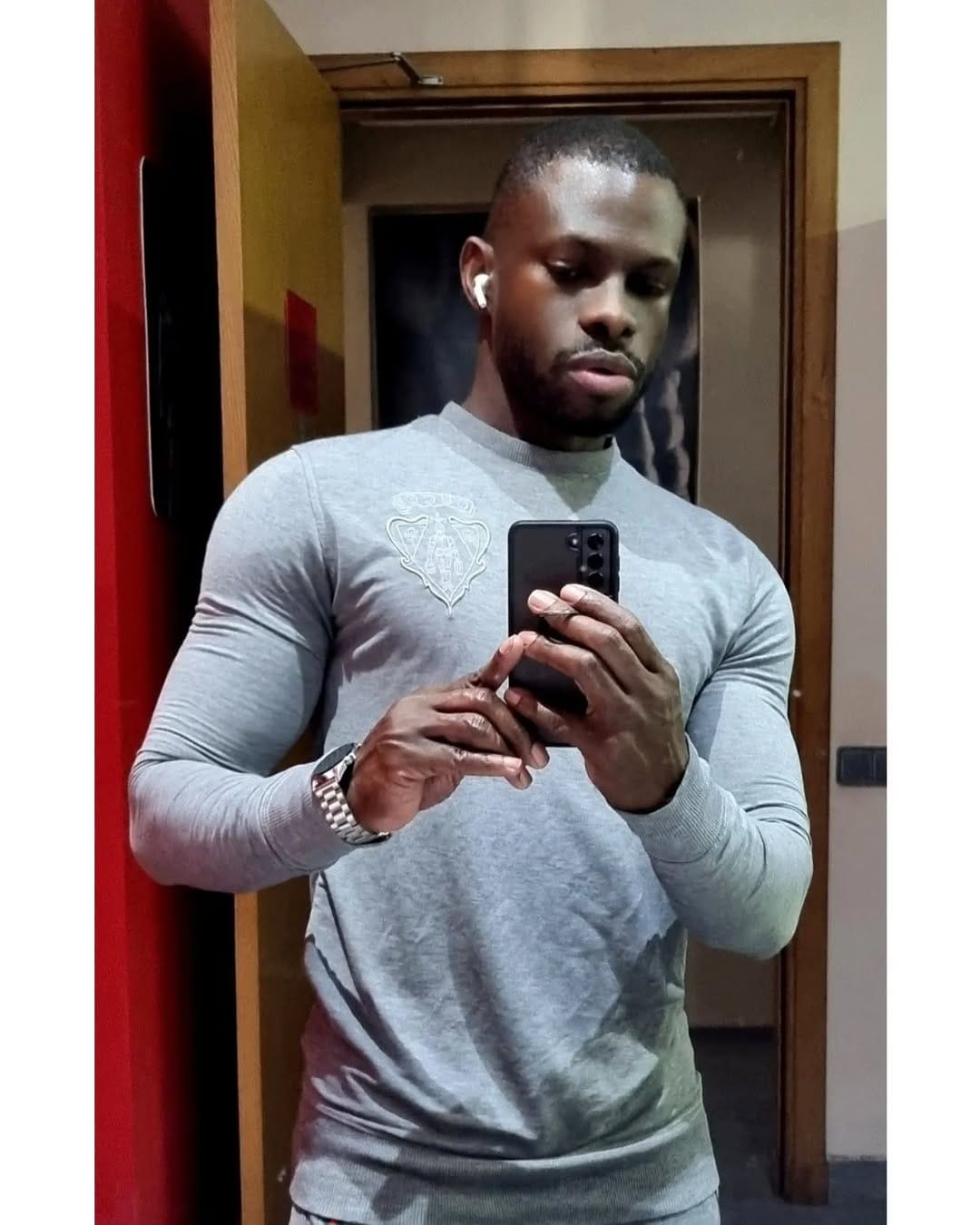 Post 4 by JF🇸🇳🇨🇵 on Instagram (image)