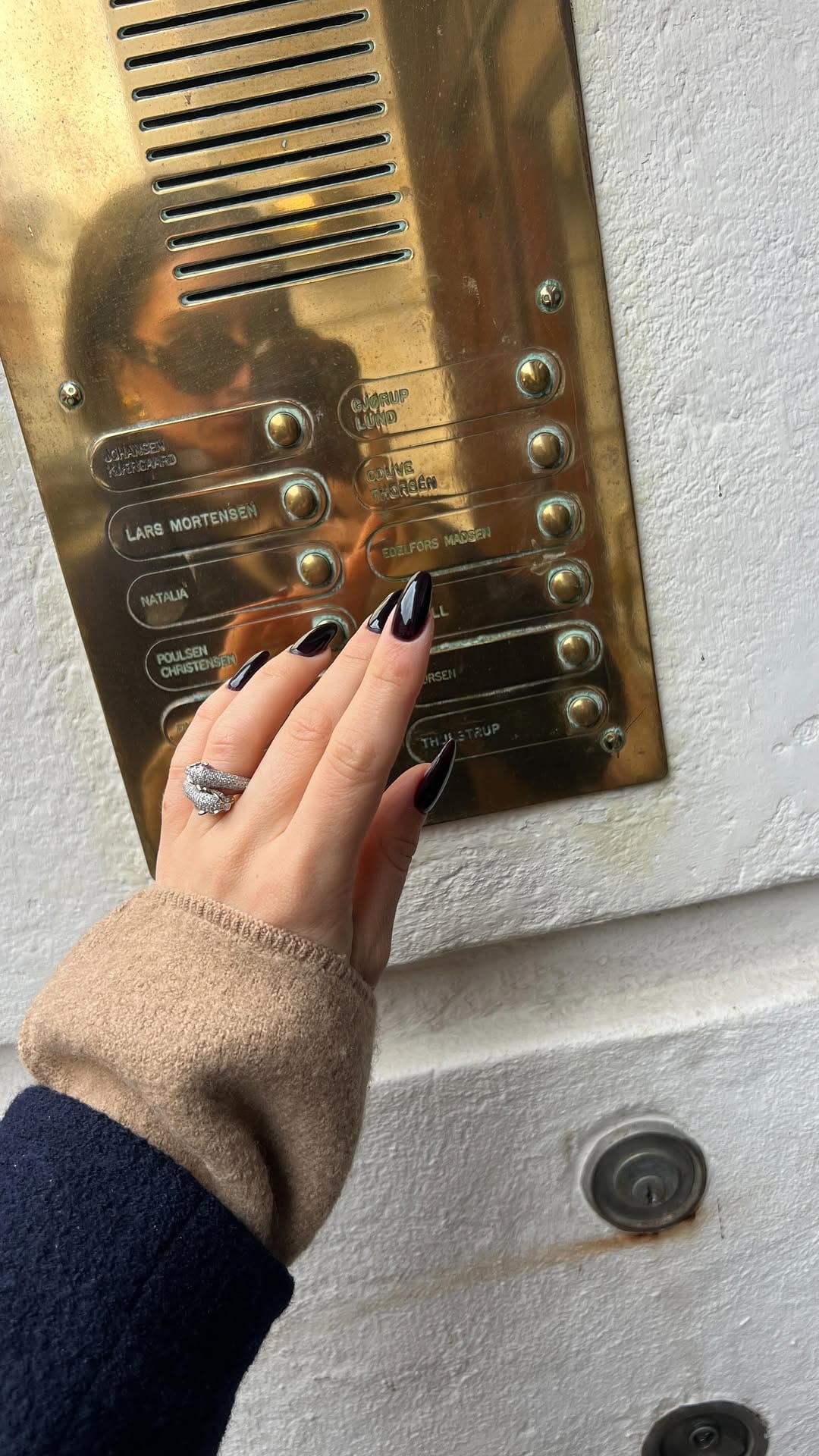 Post 8 by 𝒫𝒾𝒶 on Instagram (video)