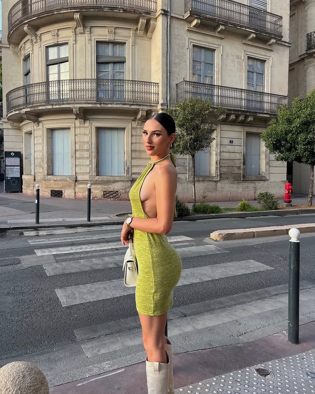 Post 7 by CÉLIE | outfit - UGC | montpellier ✨ on Instagram (carousel)