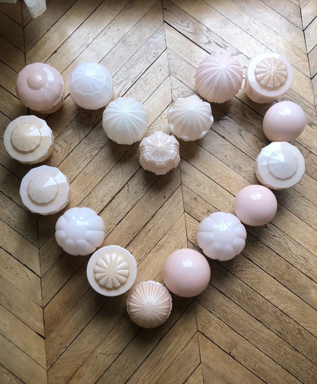 Post 3 by Vanity Boum - Lumières poétiques on Instagram (carousel)