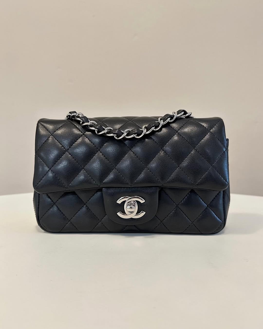 Post 3 by Dépôt-vente luxe Le Dressing des Alpilles on Instagram (carousel)