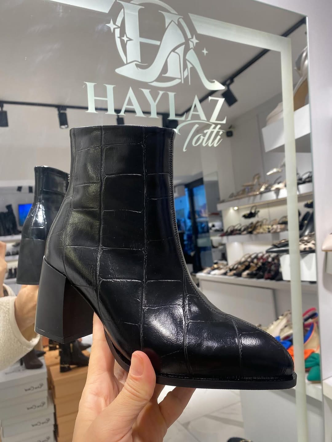 Post 3 by Haylaz Totti Ayakkabı on Instagram (image)