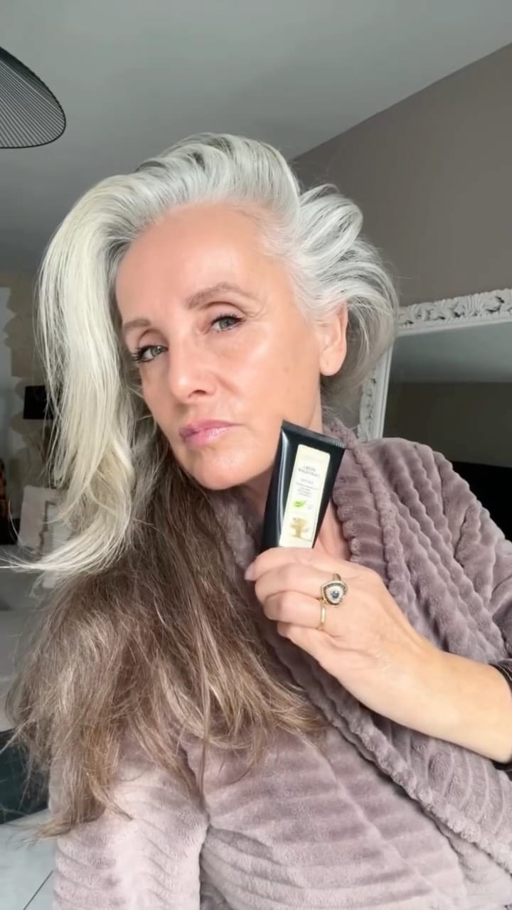 Post 5 by Omoyé • Laboratoire Arcana on Instagram (video)