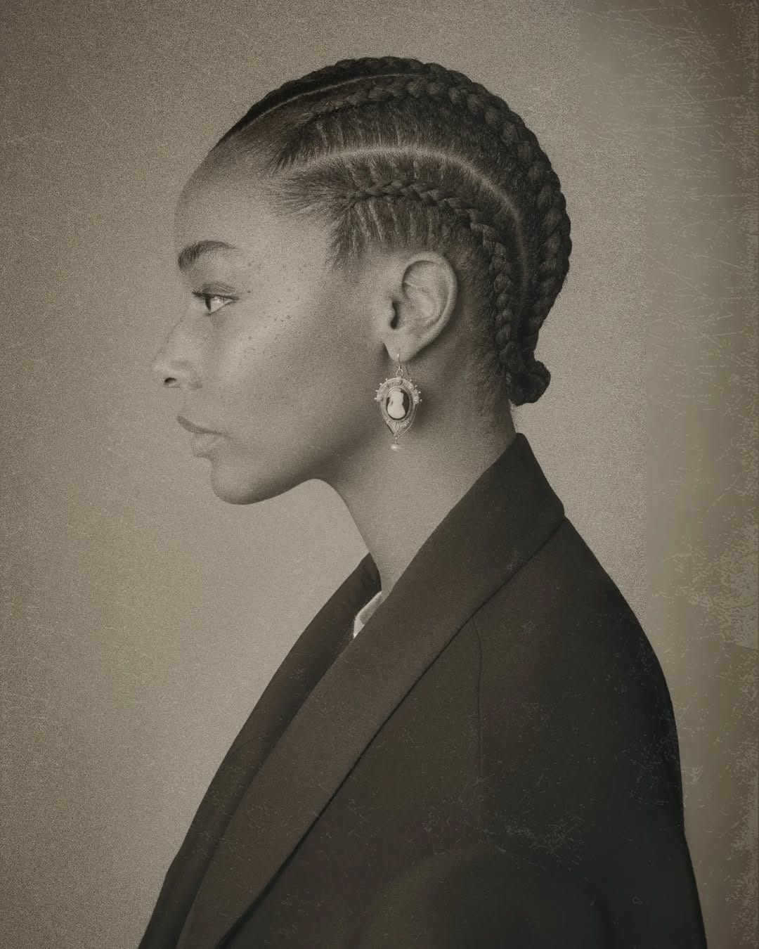 Post 10 by Karly Loyce on Instagram (image)