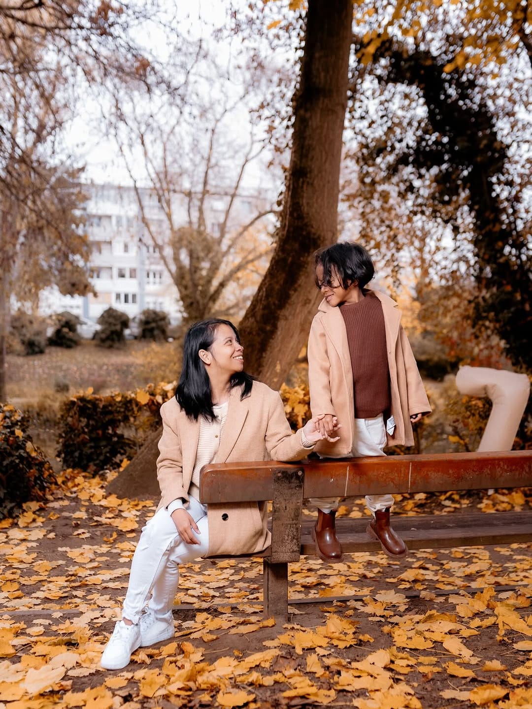 Post 2 by Papaye (Photographe ) on Instagram (carousel)