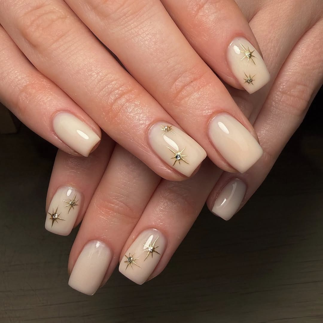 Post 8 by @nailsbyfrancesca_x on Instagram (image)