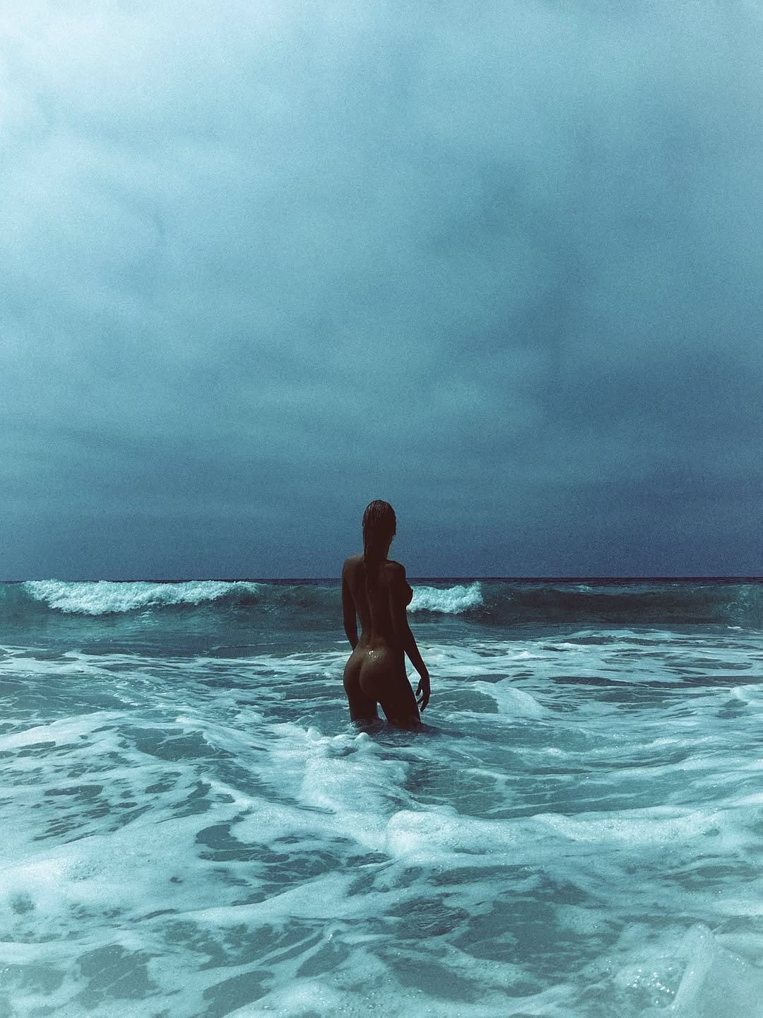 Post 5 by Justine Nicolas on Instagram (carousel)
