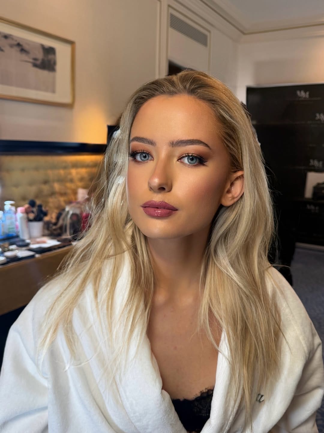 Post 1 by K I M MAKEUP|PARIS🇫🇷 on Instagram (carousel)