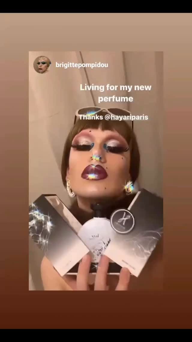 Post 2 by Hayari Paris on Instagram (video)