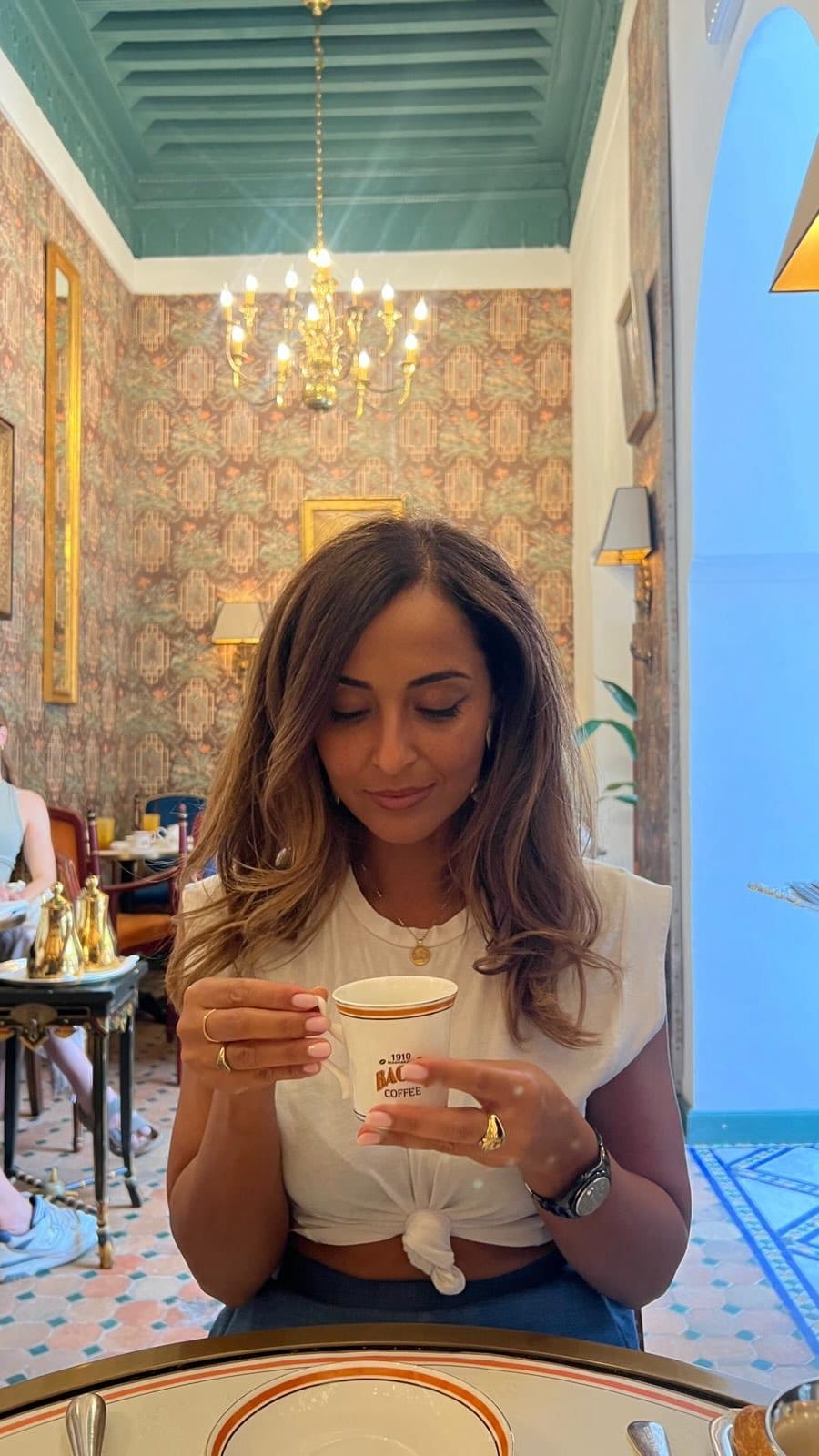 Post 9 by Yousra on Instagram (video)