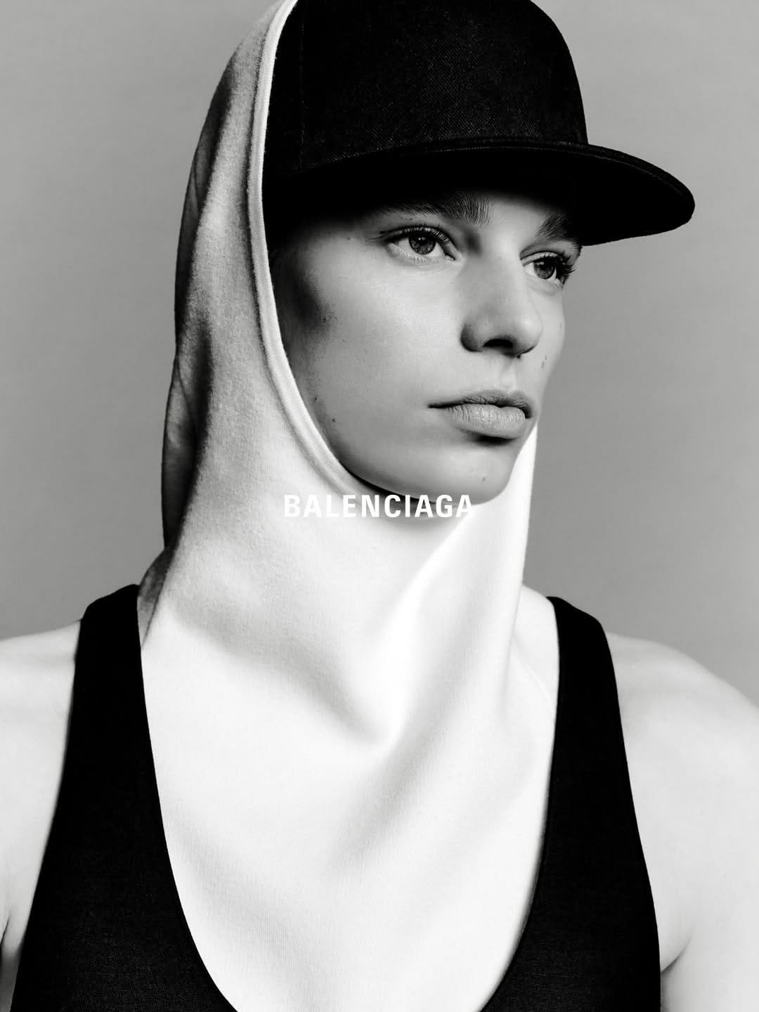 Post 2 by Supreme Management Paris on Instagram (carousel)