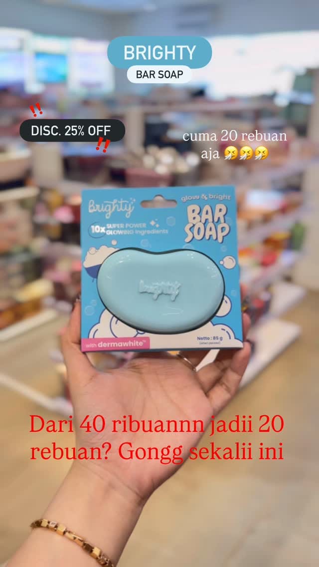 Post 1 by Toko Skincare Makeup Update di Pontianak on Instagram (video)