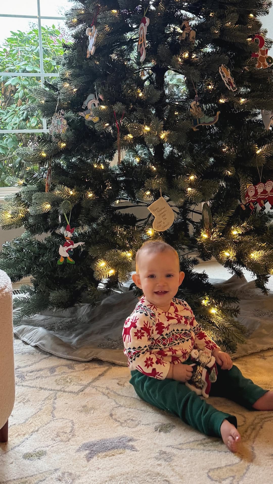 Post 8 by Elle Florence on Instagram (video)