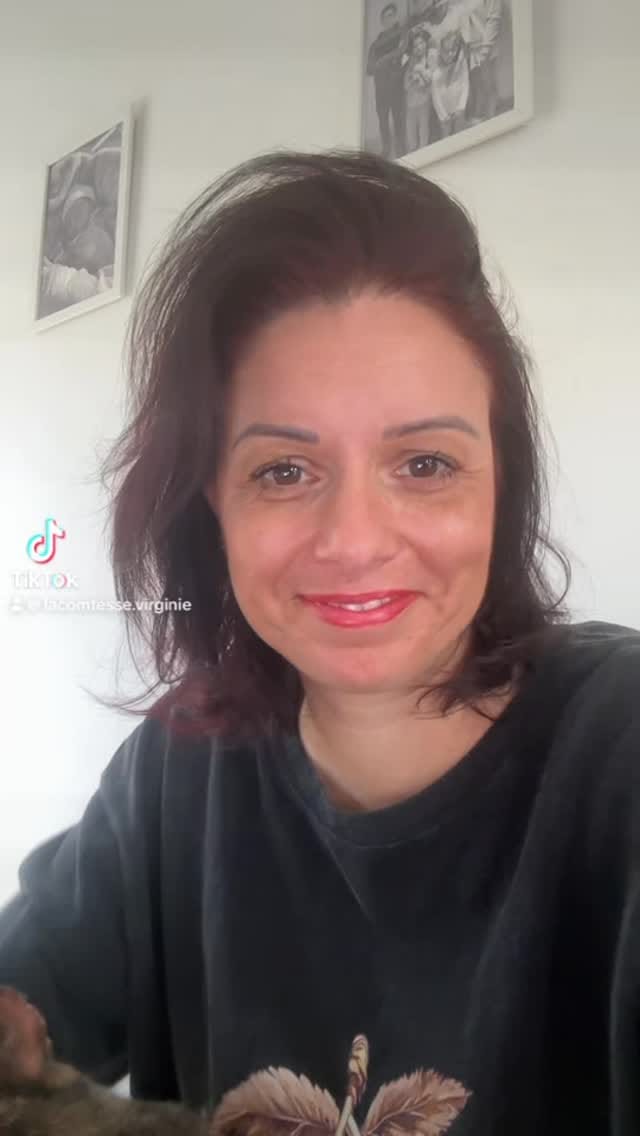 Post 5 by Lacomtesse.virginie on Instagram (video)