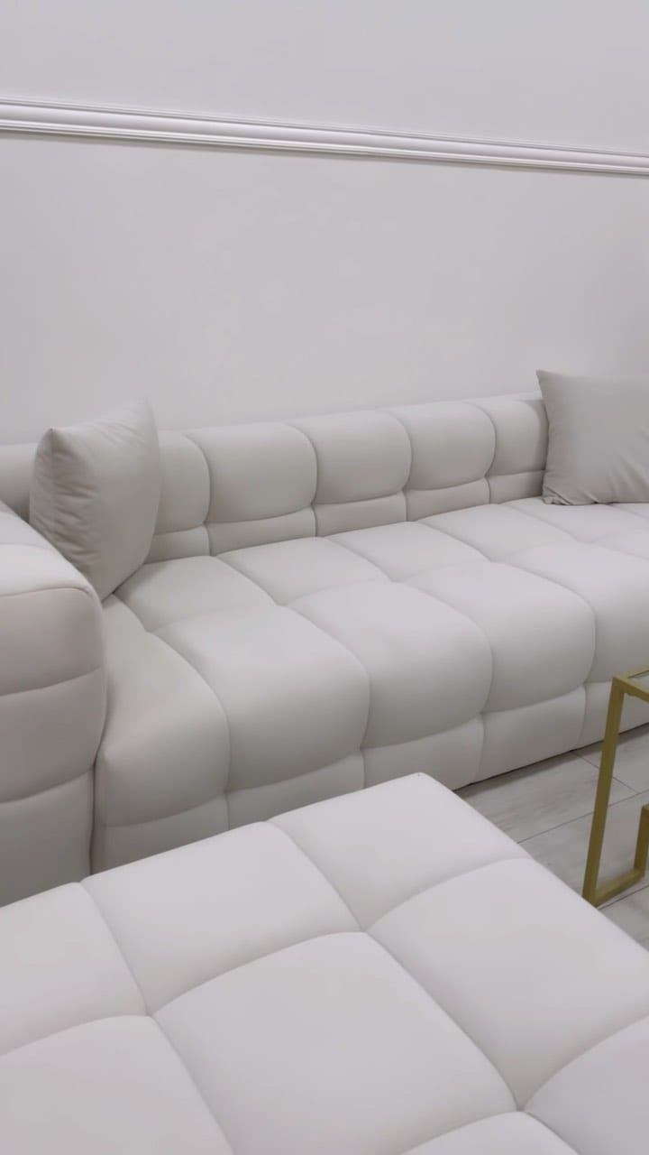 Post 9 by Neodeco Home on Instagram (video)
