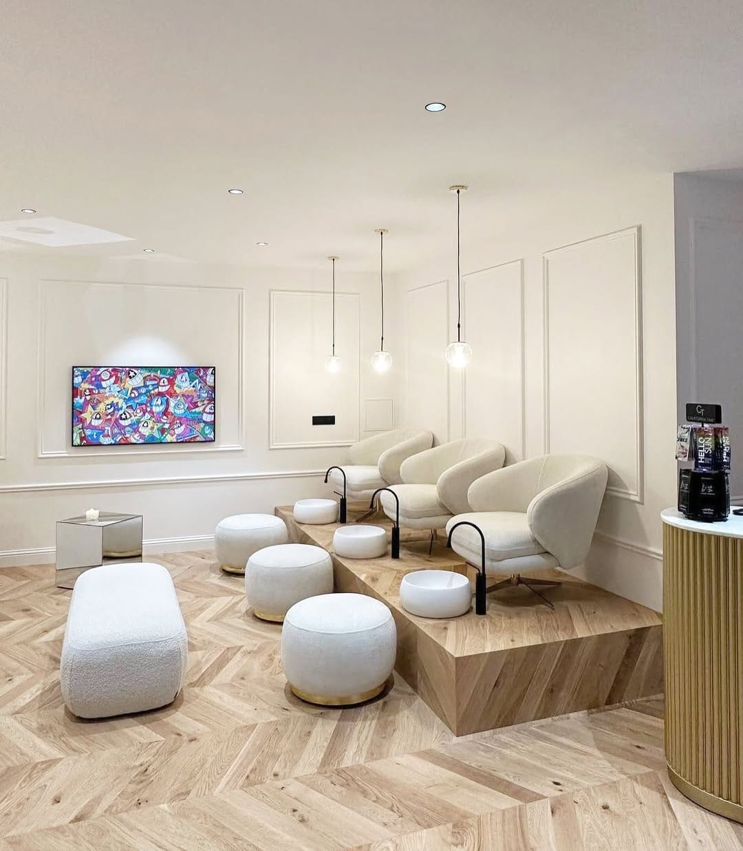 Post 6 by Neodeco Home on Instagram (image)