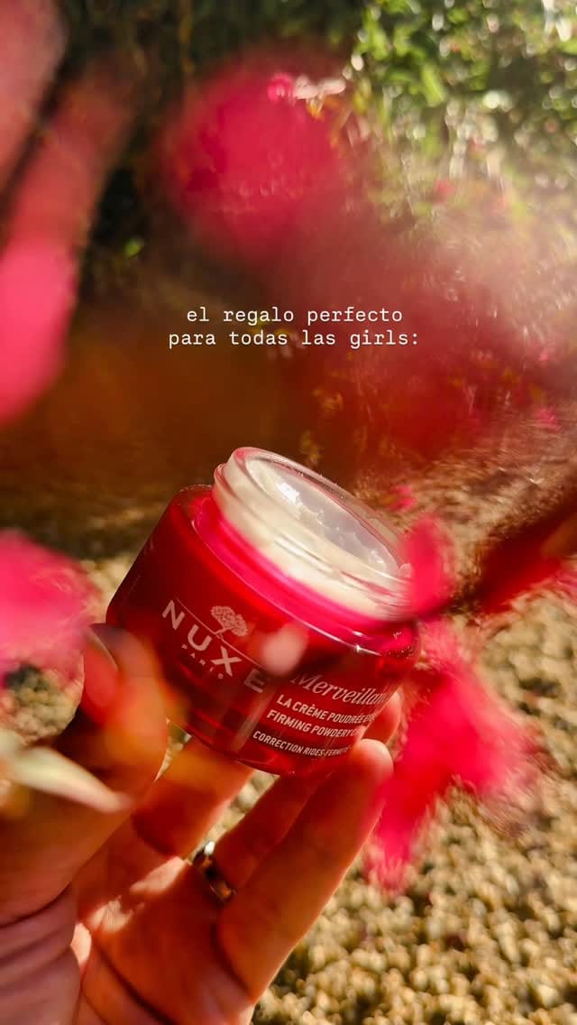 Post 10 by Nuxe Chile on Instagram (video)