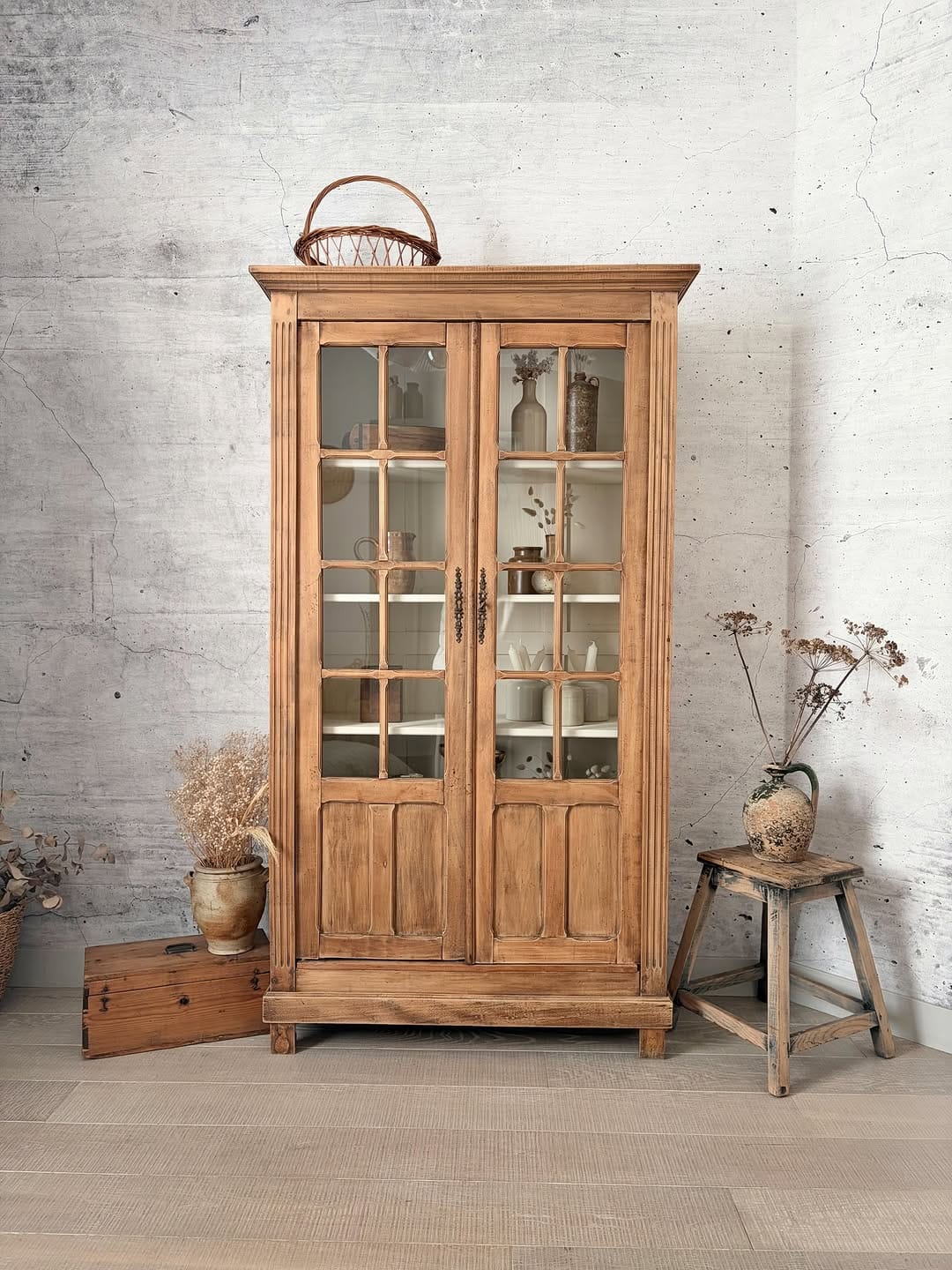 Post 6 by La Brocante d’Agathe on Instagram (carousel)