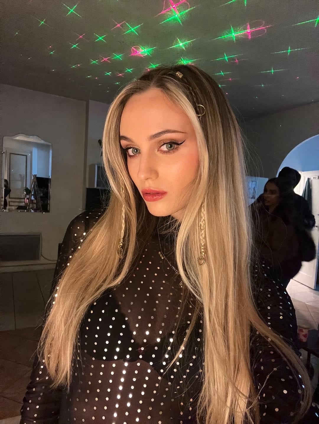 Post 5 by Maëla André on Instagram (carousel)