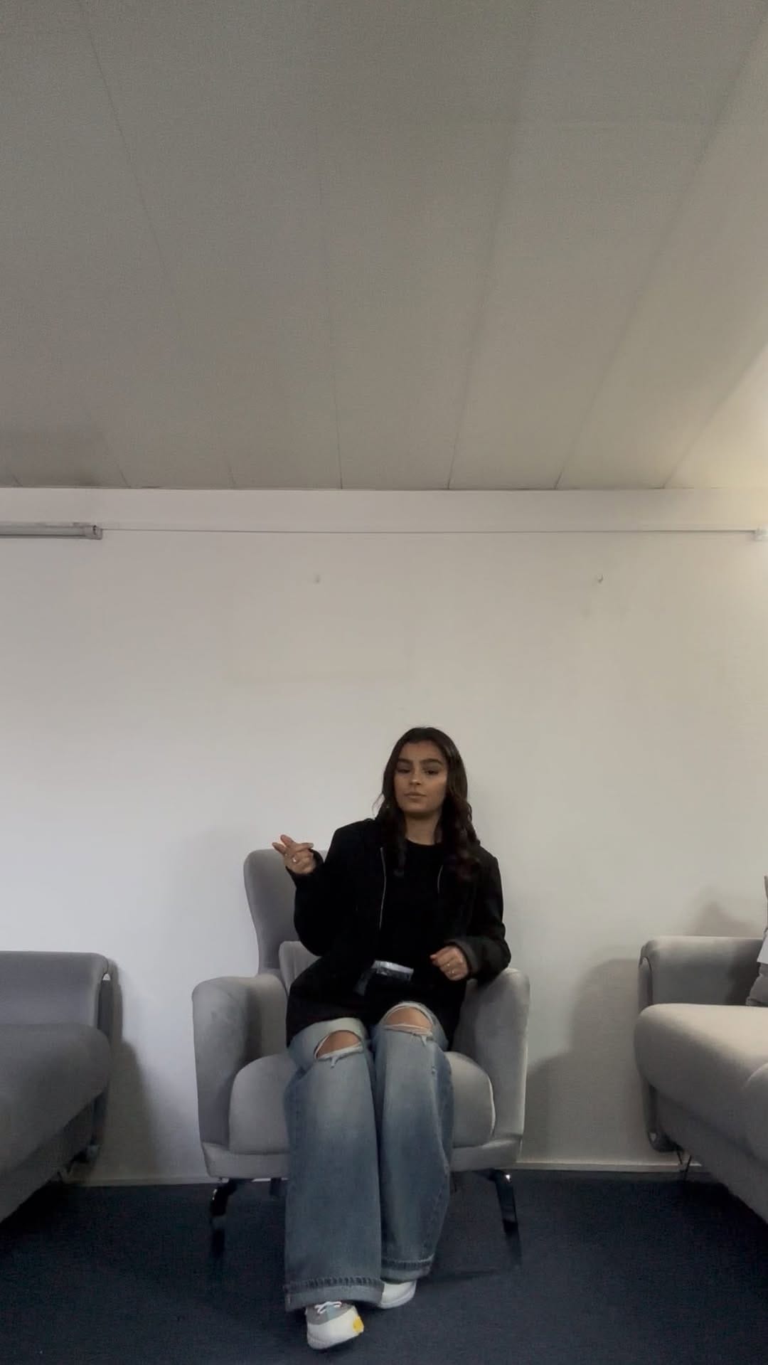 Post 8 by 🅸̇🅳🅴🅰︎🅻 🅼🅴🆄🅱︎🅻🅴🆂 on Instagram (video)