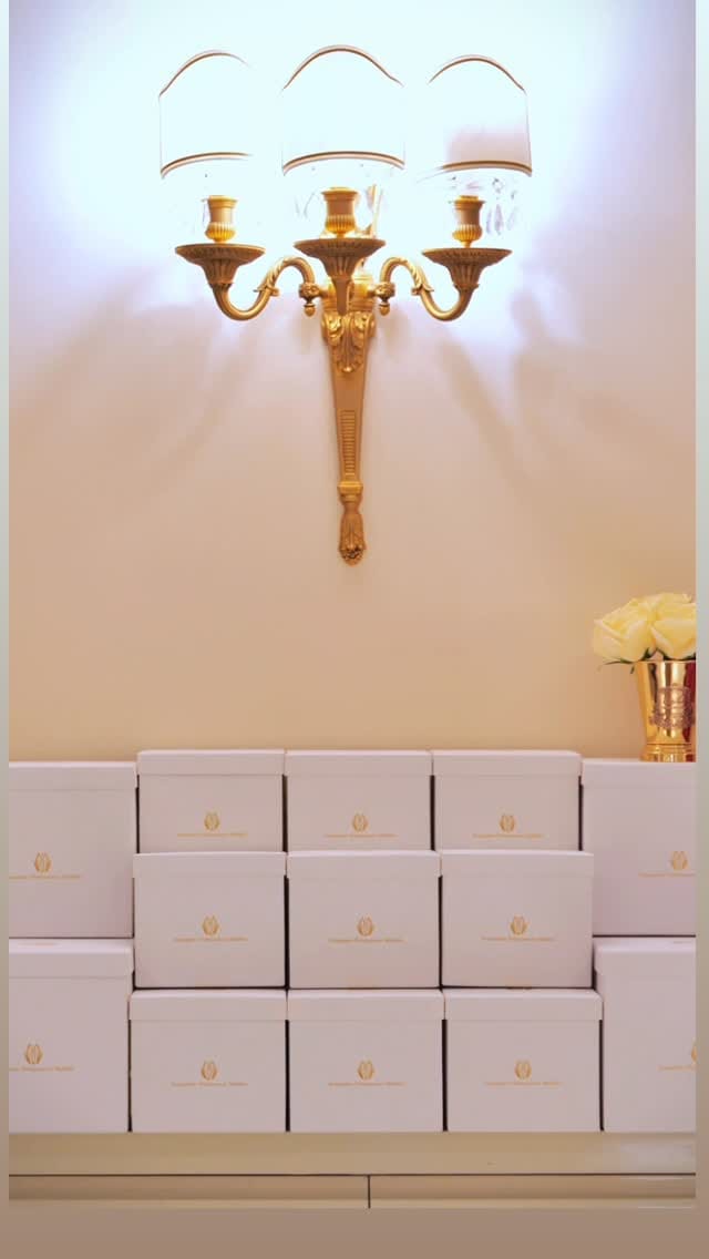 Post 1 by APM Parfum on Instagram (video)