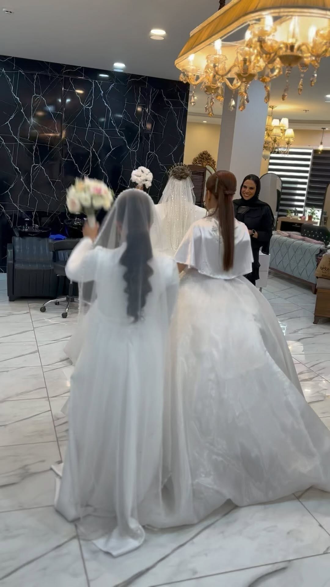 Post 9 by پریسا موسوی کیا|میکاپ کارعروس on Instagram (video)