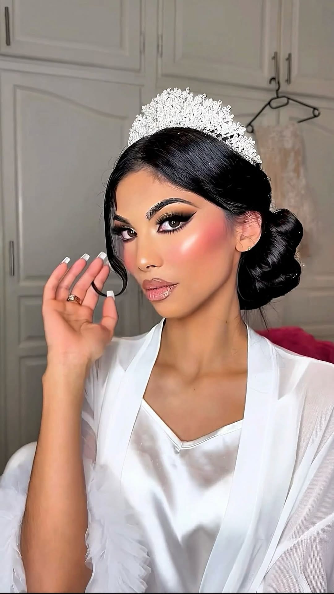 Post 8 by ⚜️Maquilleuse Marseille⚜️ on Instagram (video)
