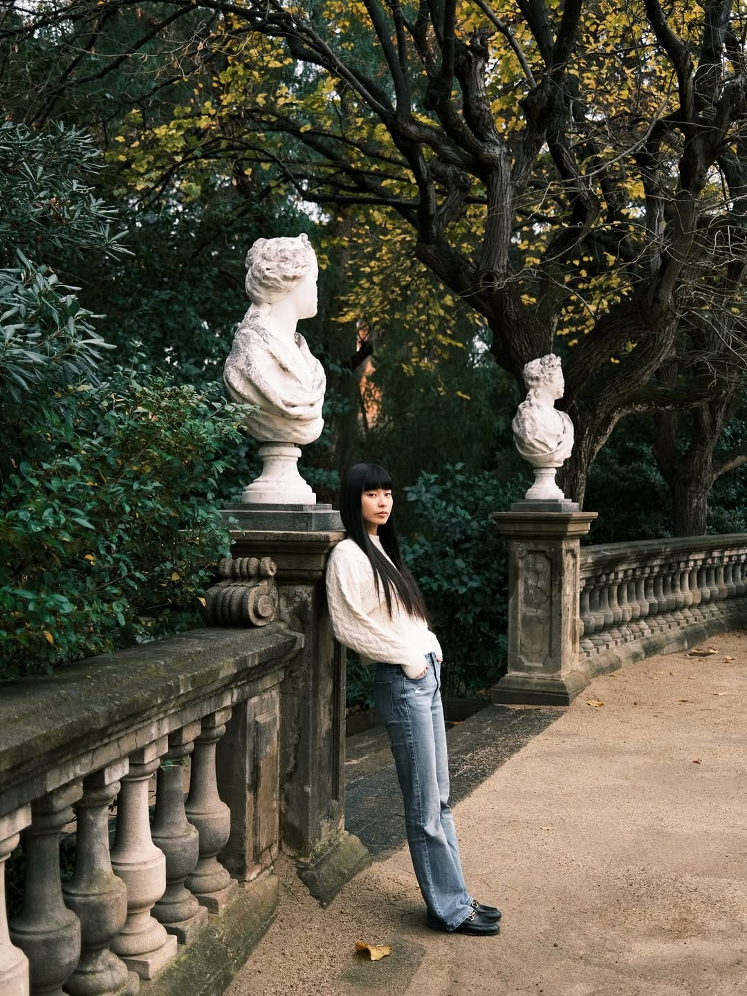 Post 1 by SHIORI 🇯🇵 on Instagram (carousel)
