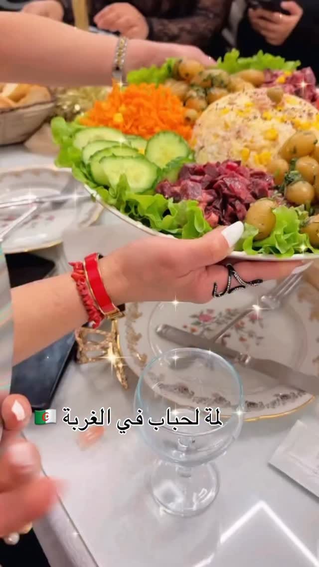 Post 7 by 𝑳𝒂 𝒄𝒍𝒂𝒔𝒔𝒆 𝒇𝒂𝒕𝒊𝒏𝒆 bougoufa on Instagram (video)