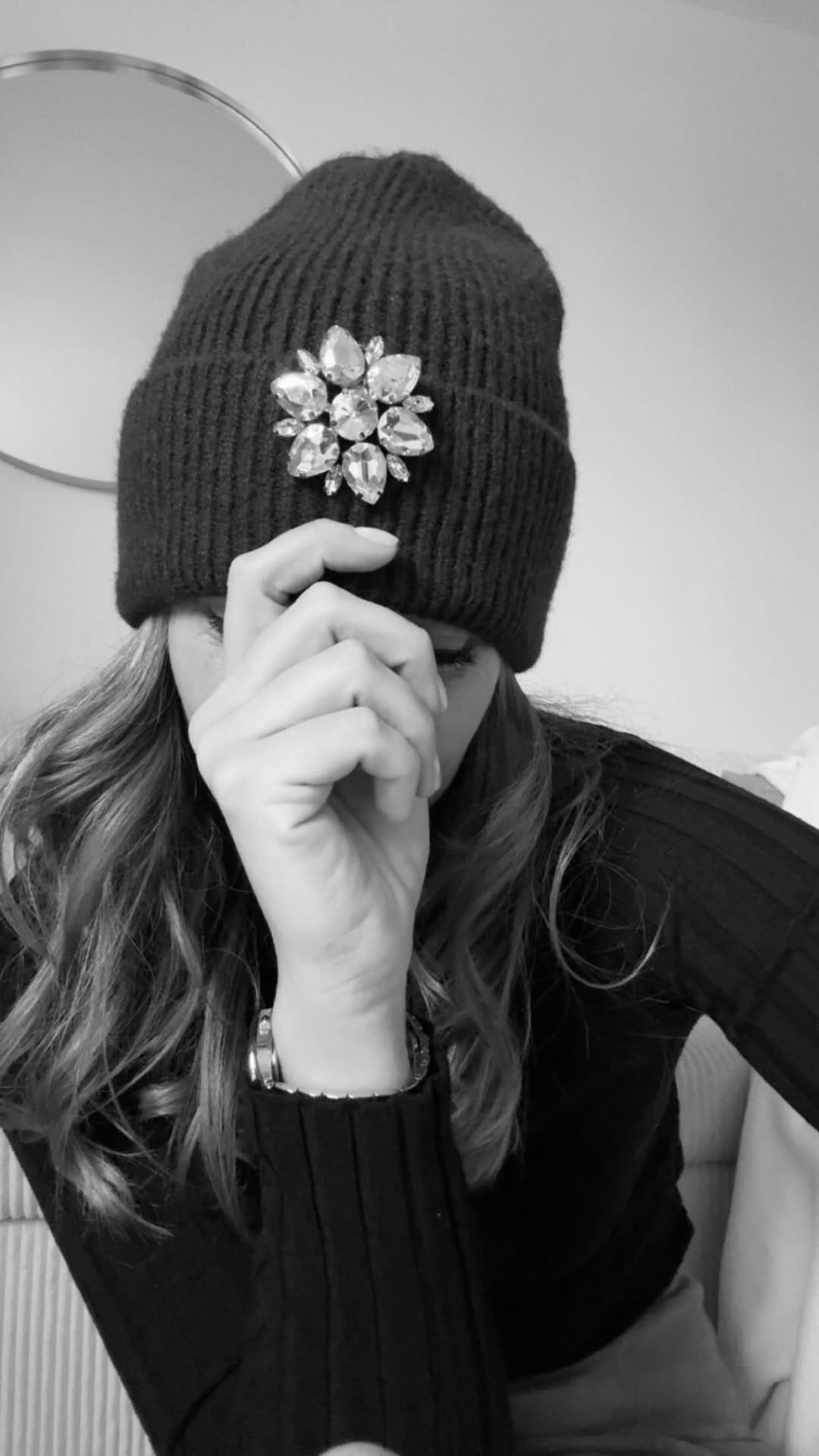 Post 9 by FROUFROUZ    #froufrouzismagic on Instagram (video)
