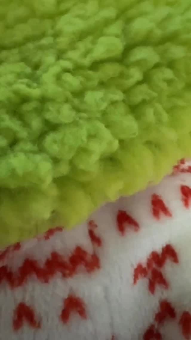 Post 8 by Milo on Instagram (video)