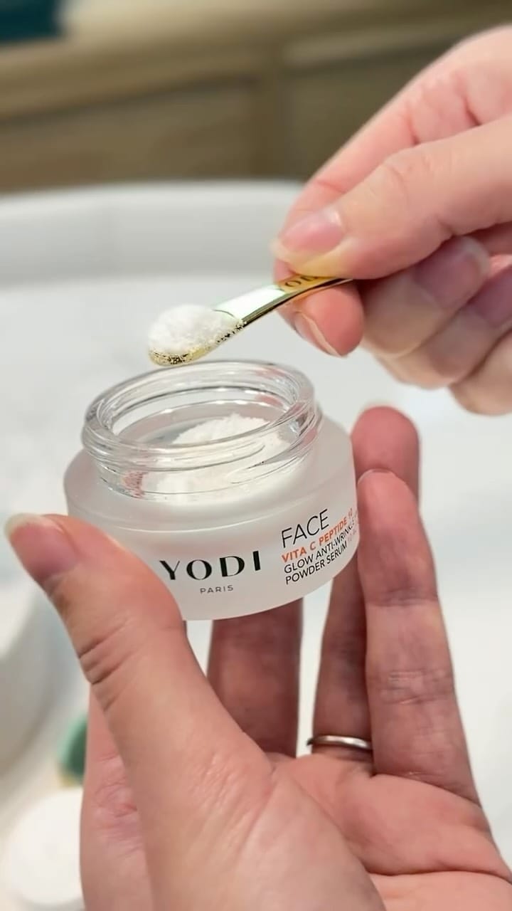 Post 6 by Yodi Beauty I Cosmétiques sans Eau certifiés PETA on Instagram (video)