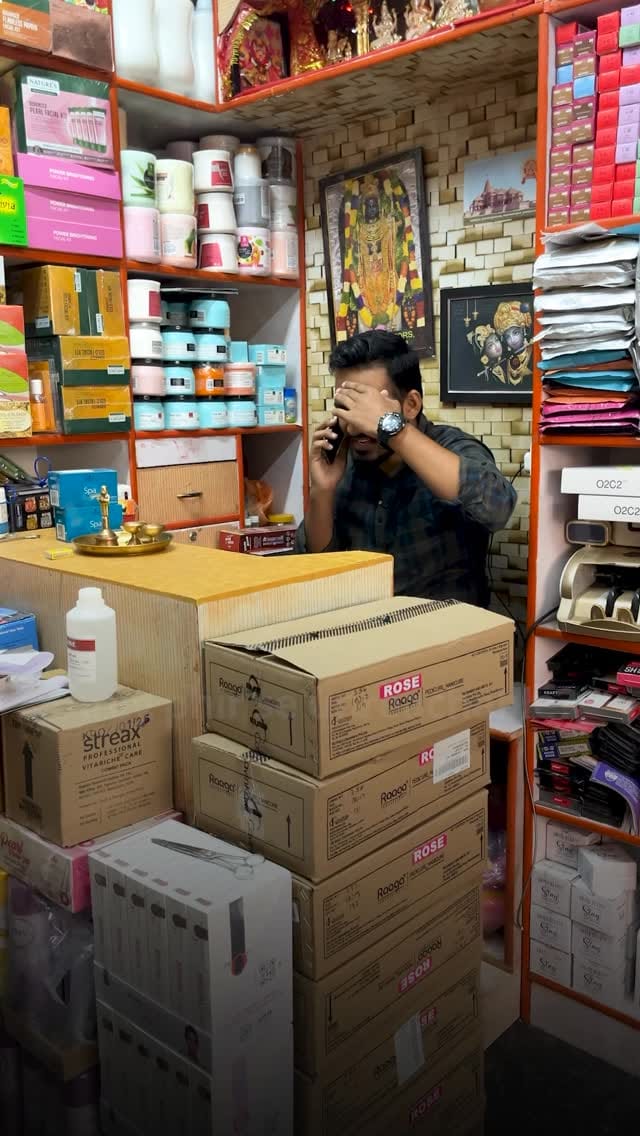 Post 5 by Vyapar App on Instagram (video)