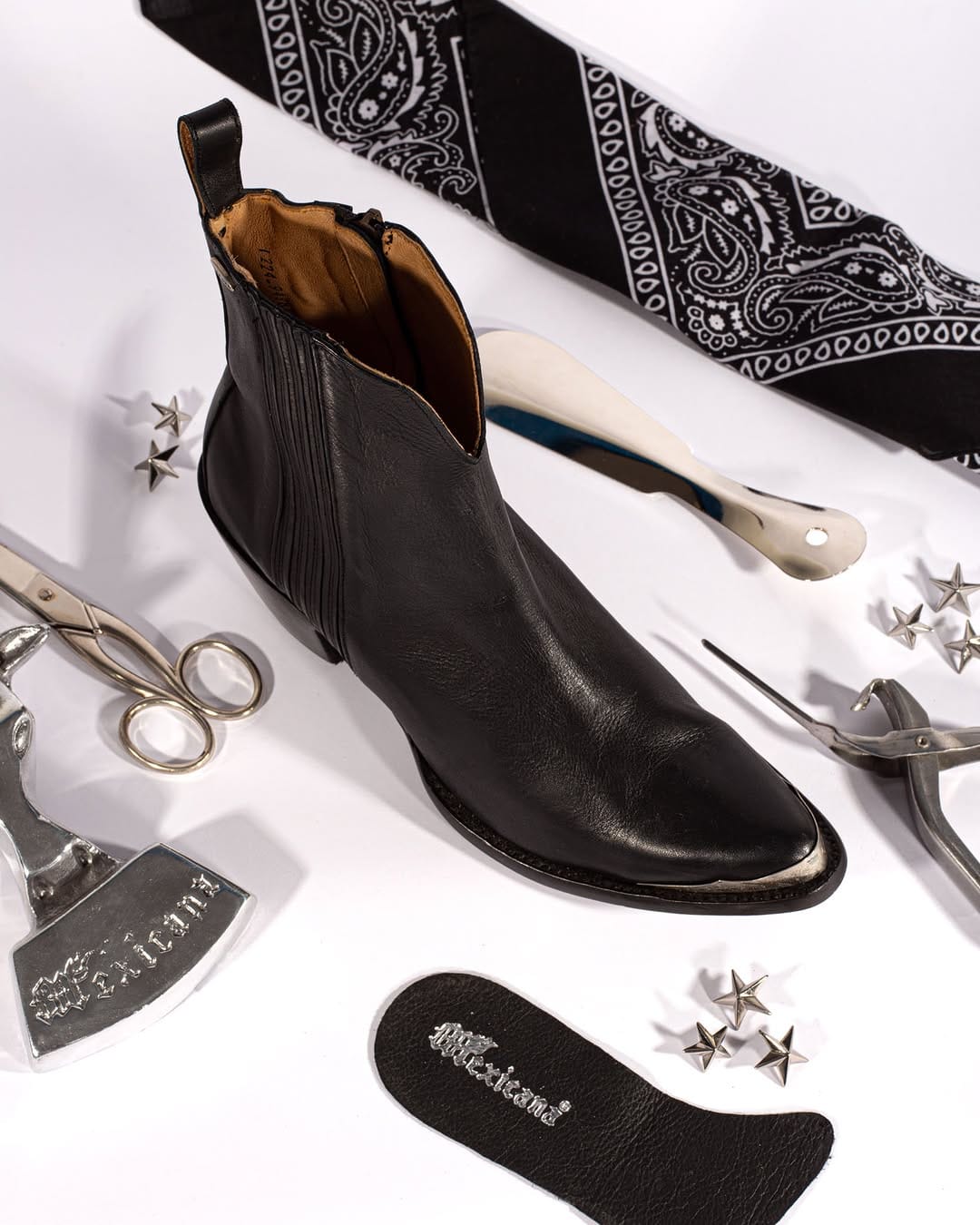 Post 3 by Mexicana boots, marque francaise de santiags. on Instagram (carousel)