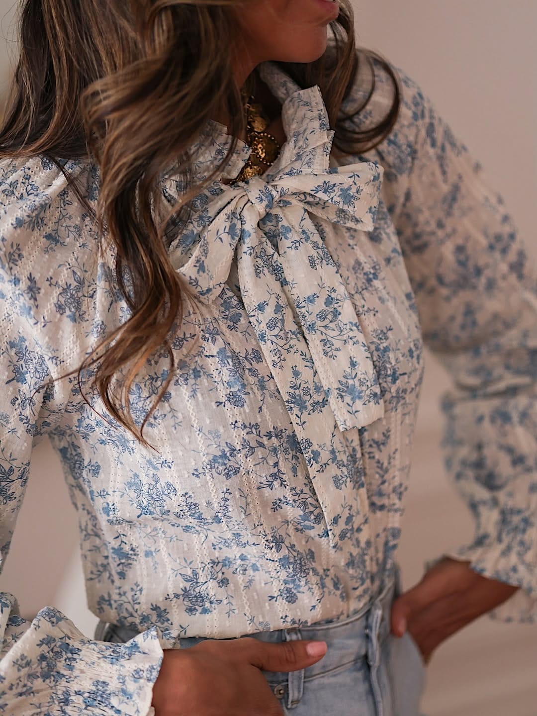 Post 3 by Intemporel Shop on Instagram (image)