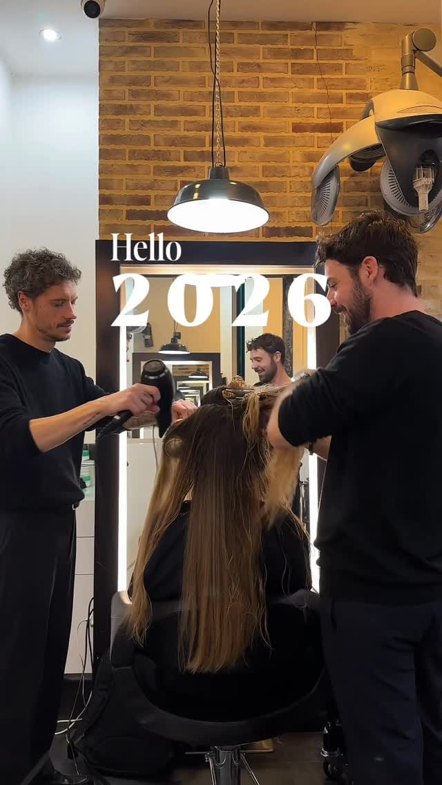 Post 5 by CHEZ EDGAR on Instagram (video)