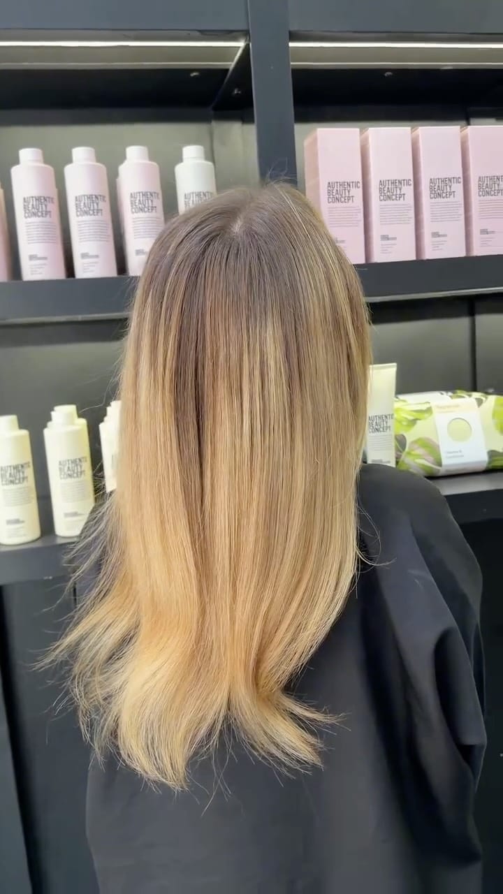 Post 2 by CHEZ EDGAR on Instagram (video)
