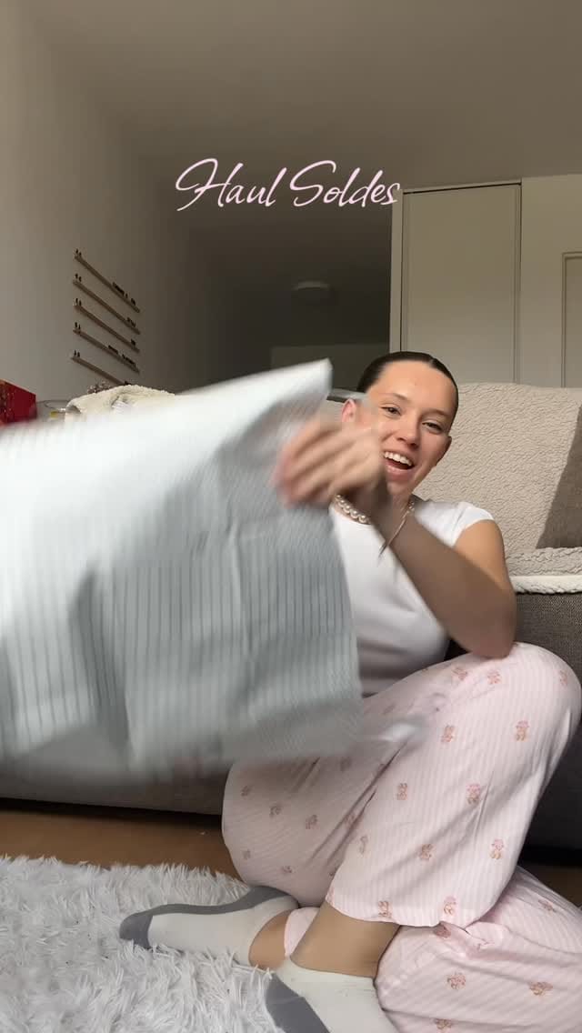 Post 4 by Hortense on Instagram (video)