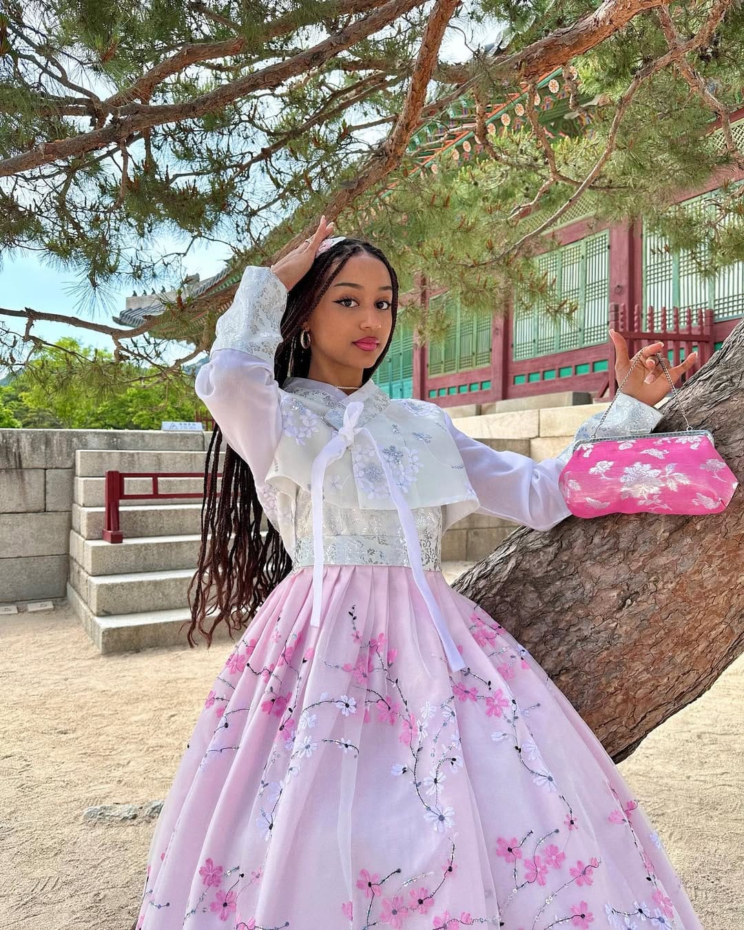 Post 10 by Ꭿᥒᥑᥱᥣᥣᥱ 🦋 on Instagram (carousel)