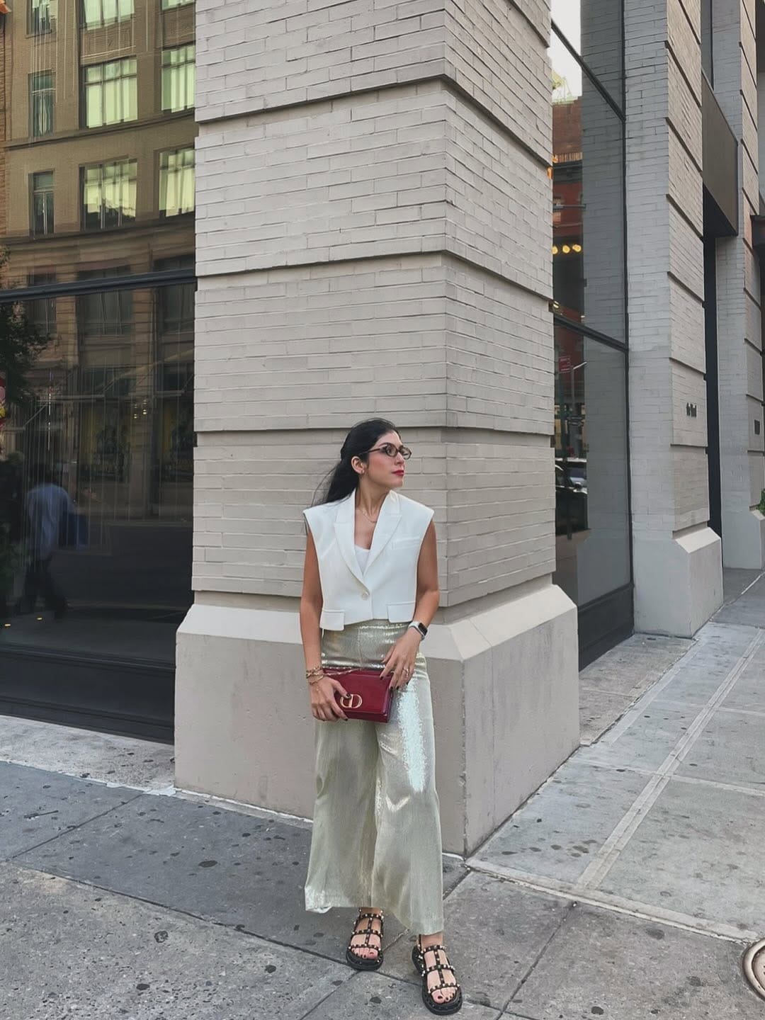 Post 4 by Salma Lahlou - Dentist & more on Instagram (carousel)