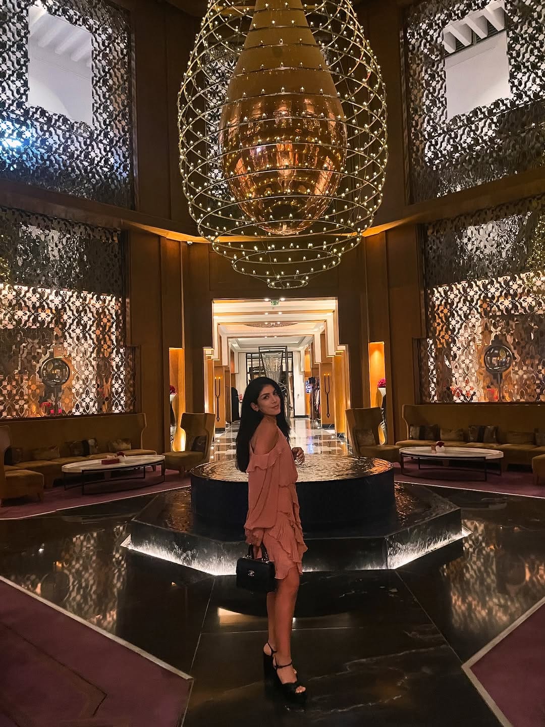 Post 8 by Salma Lahlou - Dentist & more on Instagram (carousel)
