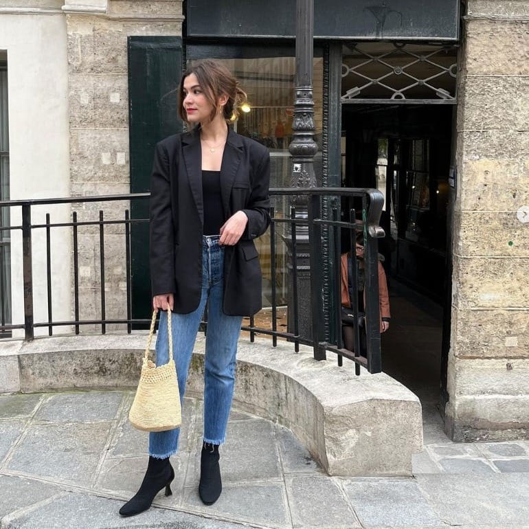Post 7 by WHAT FOR on Instagram (image)