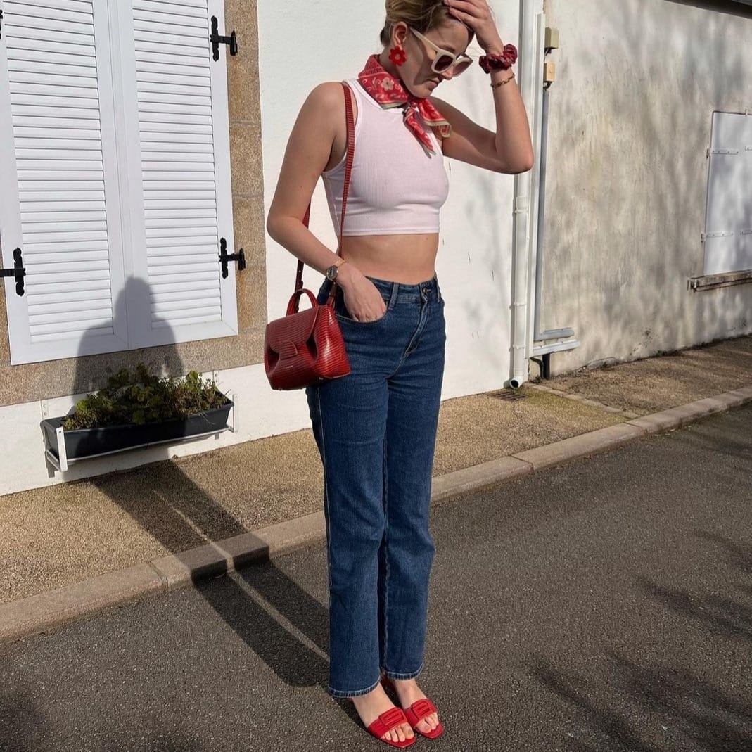 Post 10 by WHAT FOR on Instagram (image)