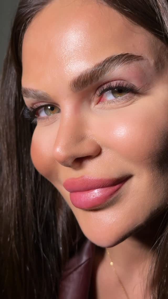 Post 5 by SABINA BABAYEVA🎗️TOP LASHMASTER/ TRAINER & SPEAKER/LED EXTENSION on Instagram (video)