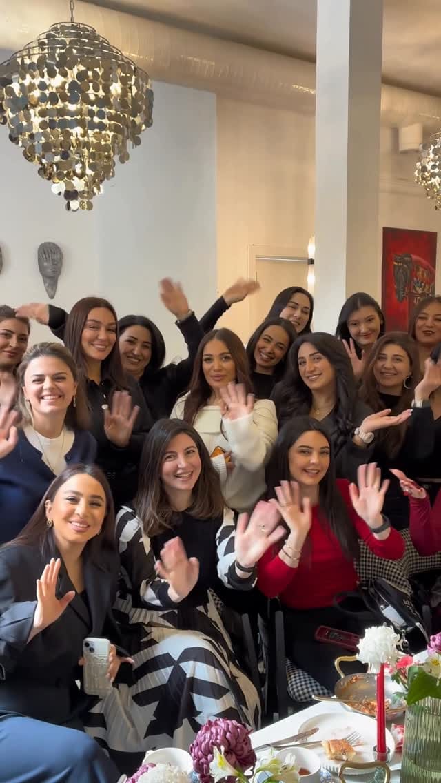Post 3 by SABINA BABAYEVA🎗️TOP LASHMASTER/ TRAINER & SPEAKER/LED EXTENSION on Instagram (video)