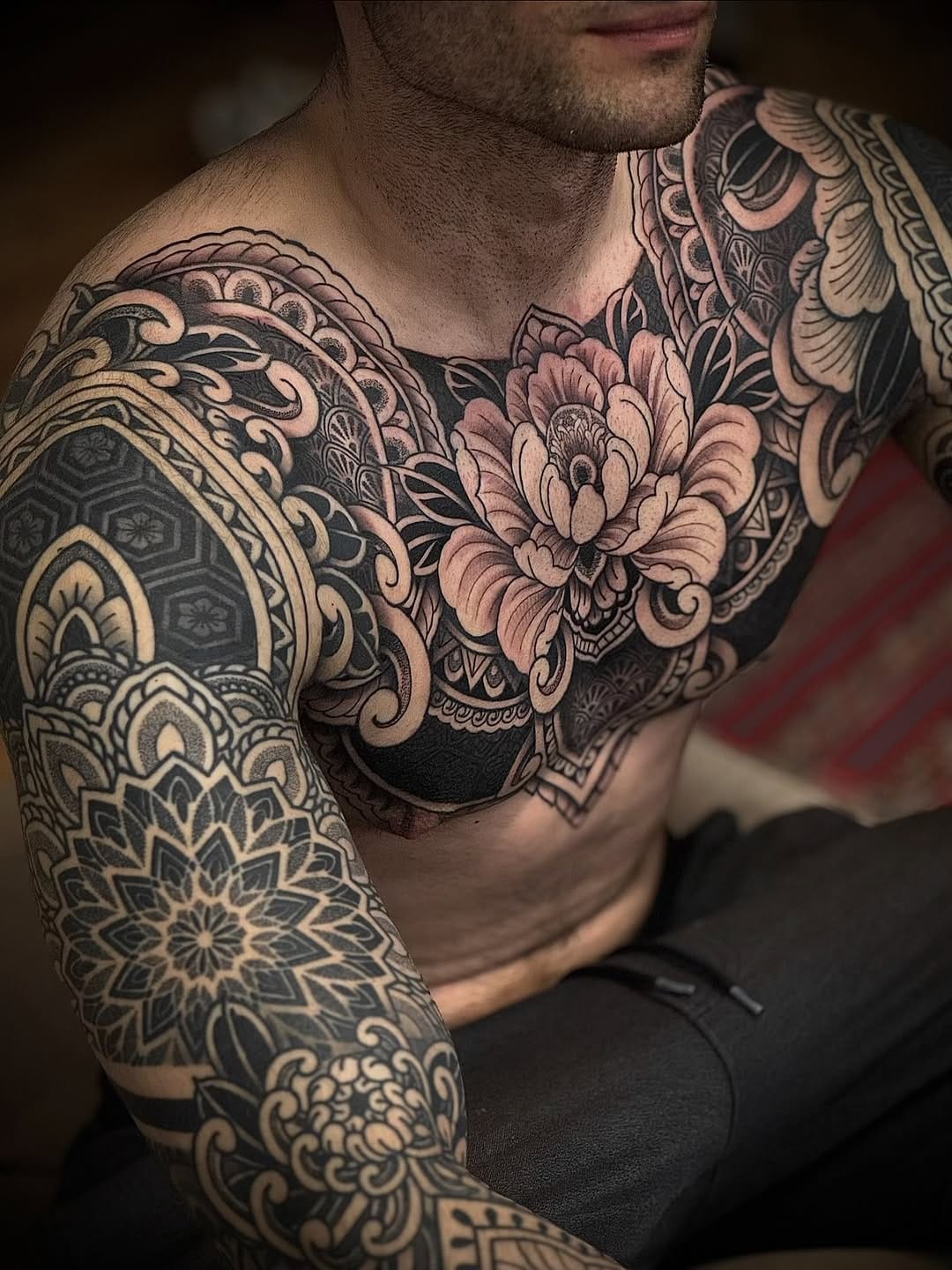Post 9 by TIBO◾️Dotwork◾️Ornemental◾️ on Instagram (carousel)