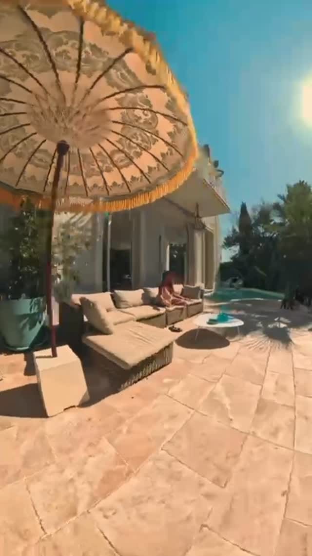 Post 7 by Dorésun ☀️ on Instagram (video)